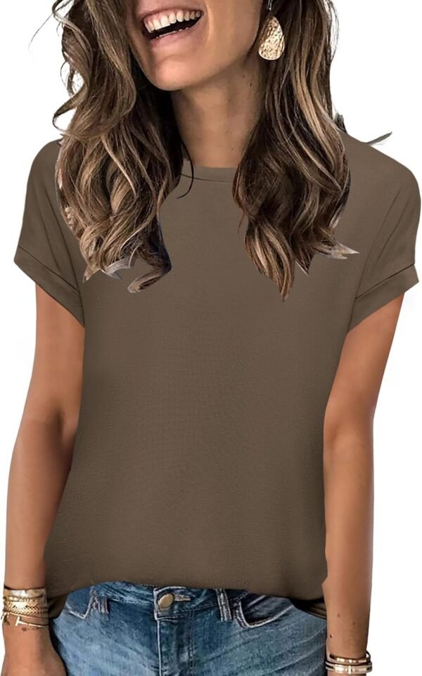 Womens Tops Plus Size Spring Clothes 2025 Lightweight Blouses Beach Vacation Summer Outfits Trendy Fashion T Shirts